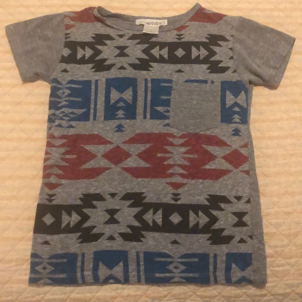 Kids unisex boutique Peas and Queues T-shirt 4/5T